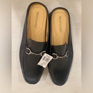 Saks 5th avenue black loafers
